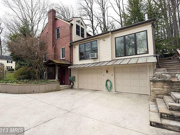 4th image of 1302 Tracy Pl