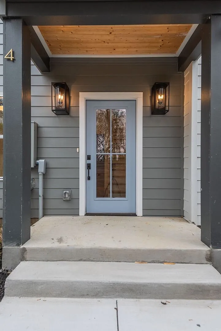 Welcome to Your Stylish Haven in Vibrant East Nashville! — Photo 2