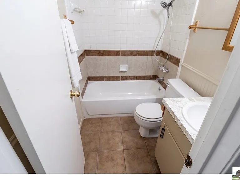 703 Traci Dr — Photo 9