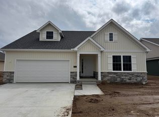 211 Dunes Park Dr #26, Culver, IN 46511