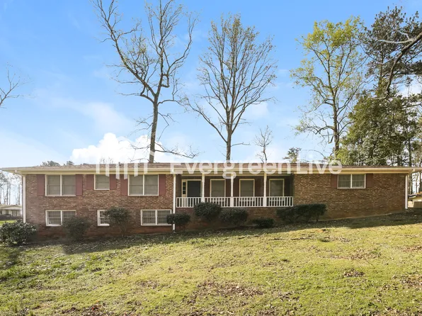 6636 Briarcliff Dr, Douglasville, GA 30135