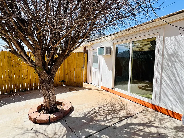 2905 Bluebird Ln — Photo 30