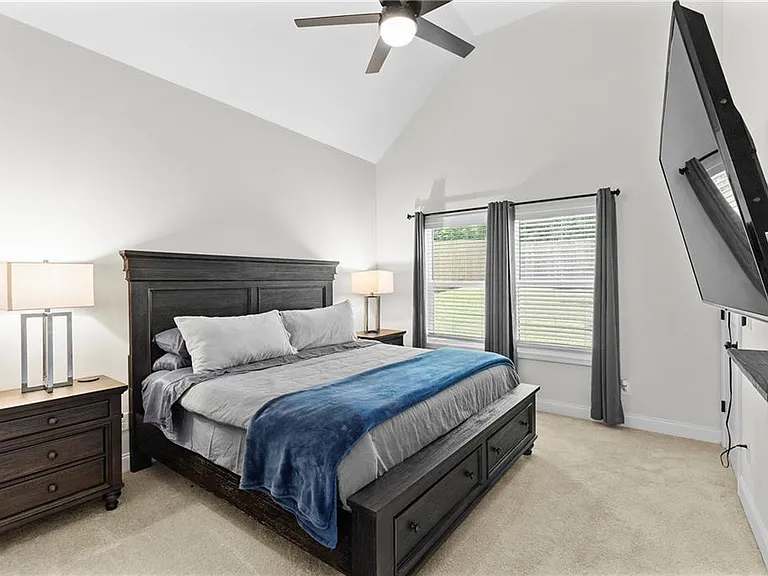624 Robert St NW — Photo 12