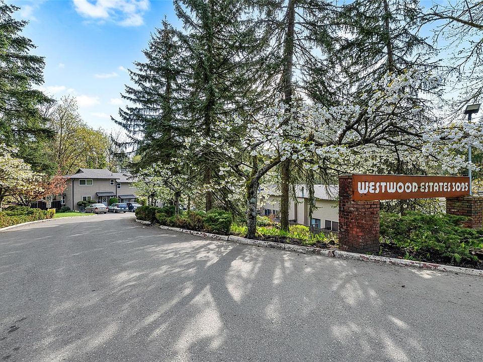 1st image of 3025 Cowichan Lake Rd #32