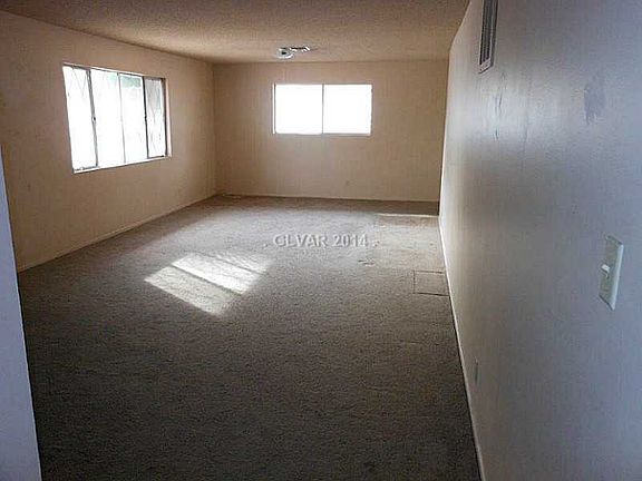 4th image of 2700 Colanthe Ave