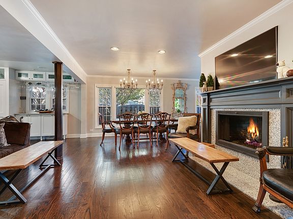 3rd image of 85 Crescent Dr
