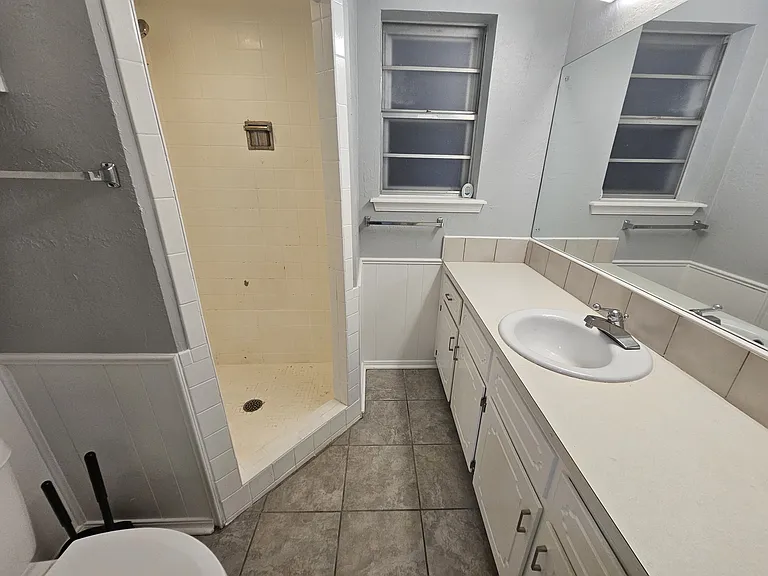 4617 NE Columbia Ave — Photo 18