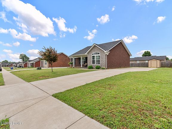 3rd image of 111 Shallow Springs Ct