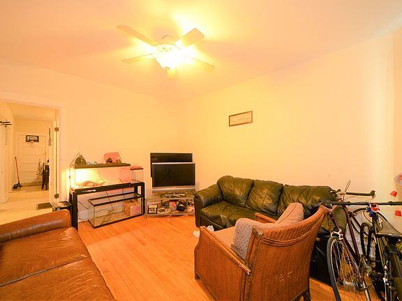 2nd image of 3608 W Diversey Ave