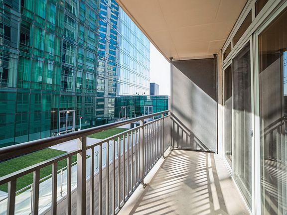 5th image of 1111 S Wabash Ave APT 905