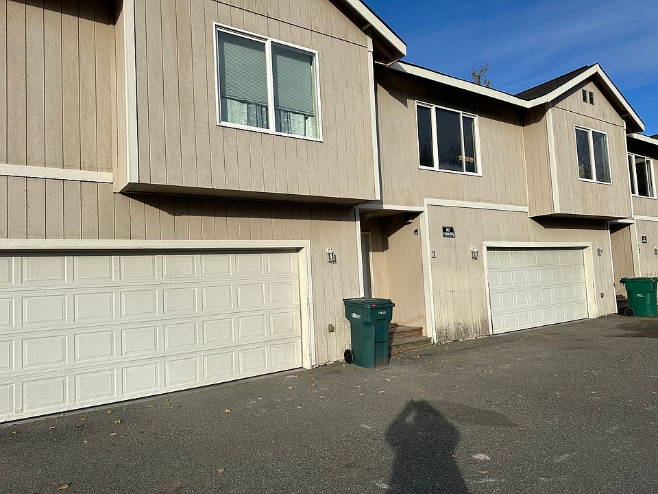 1st image of 6411 E 9th Ave #1
