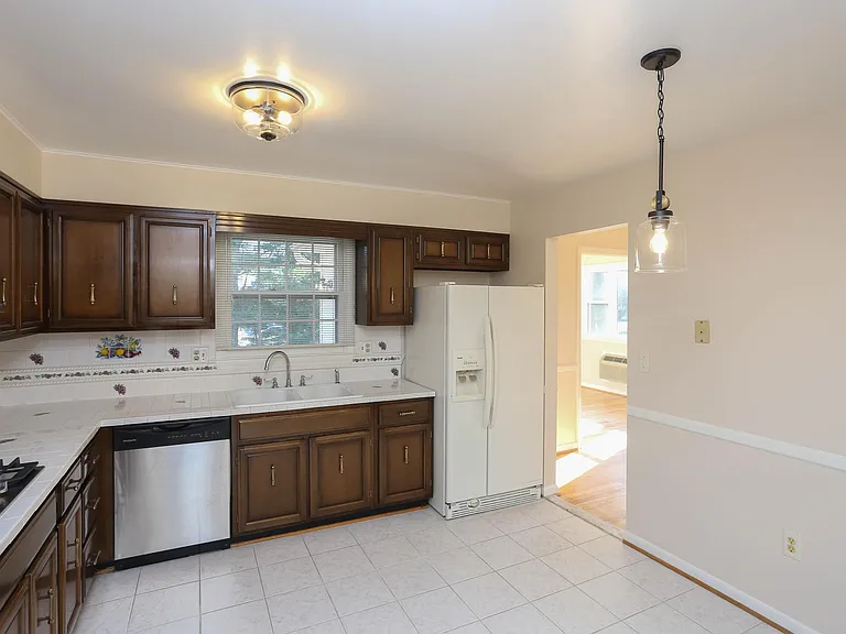 3229 Ramblewood Rd — Photo 7
