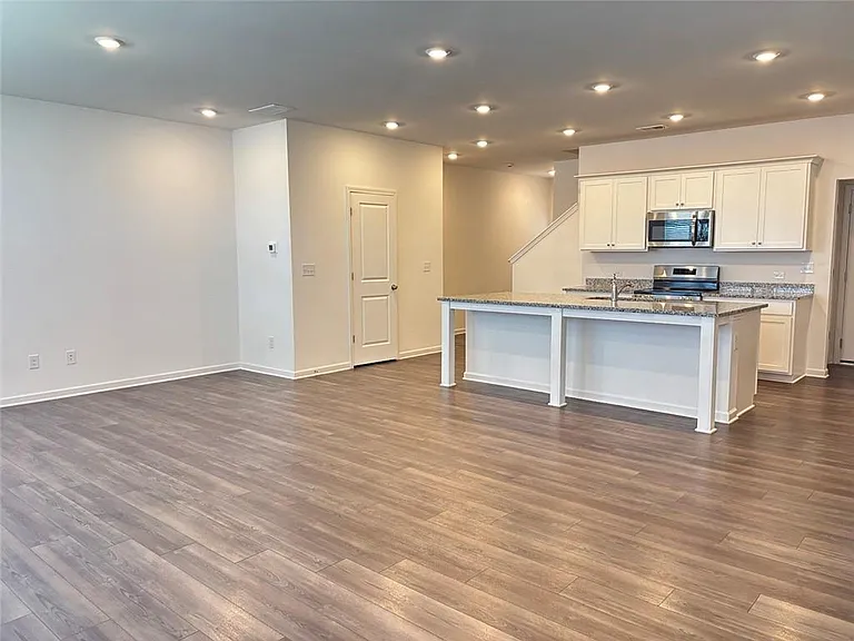 104 Mission Blvd — Photo 5