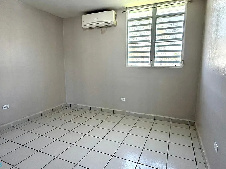 4 Calle Portal — Photo 6