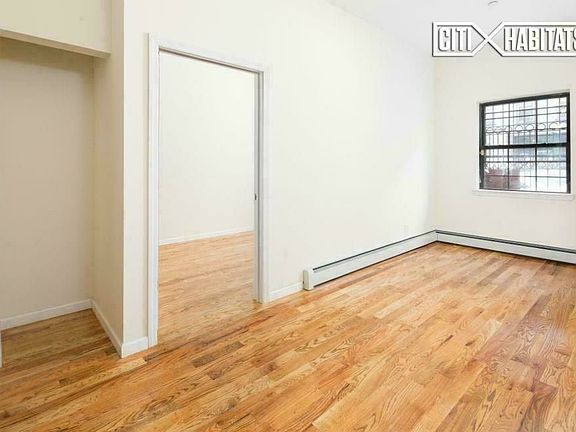 4th image of 221 Manhattan Ave #1