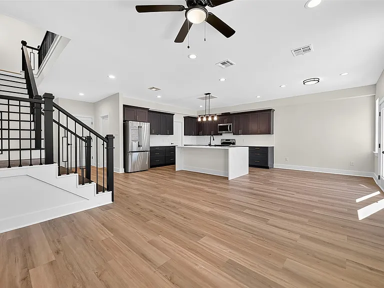 12315 New Jordan Ln — Photo 11