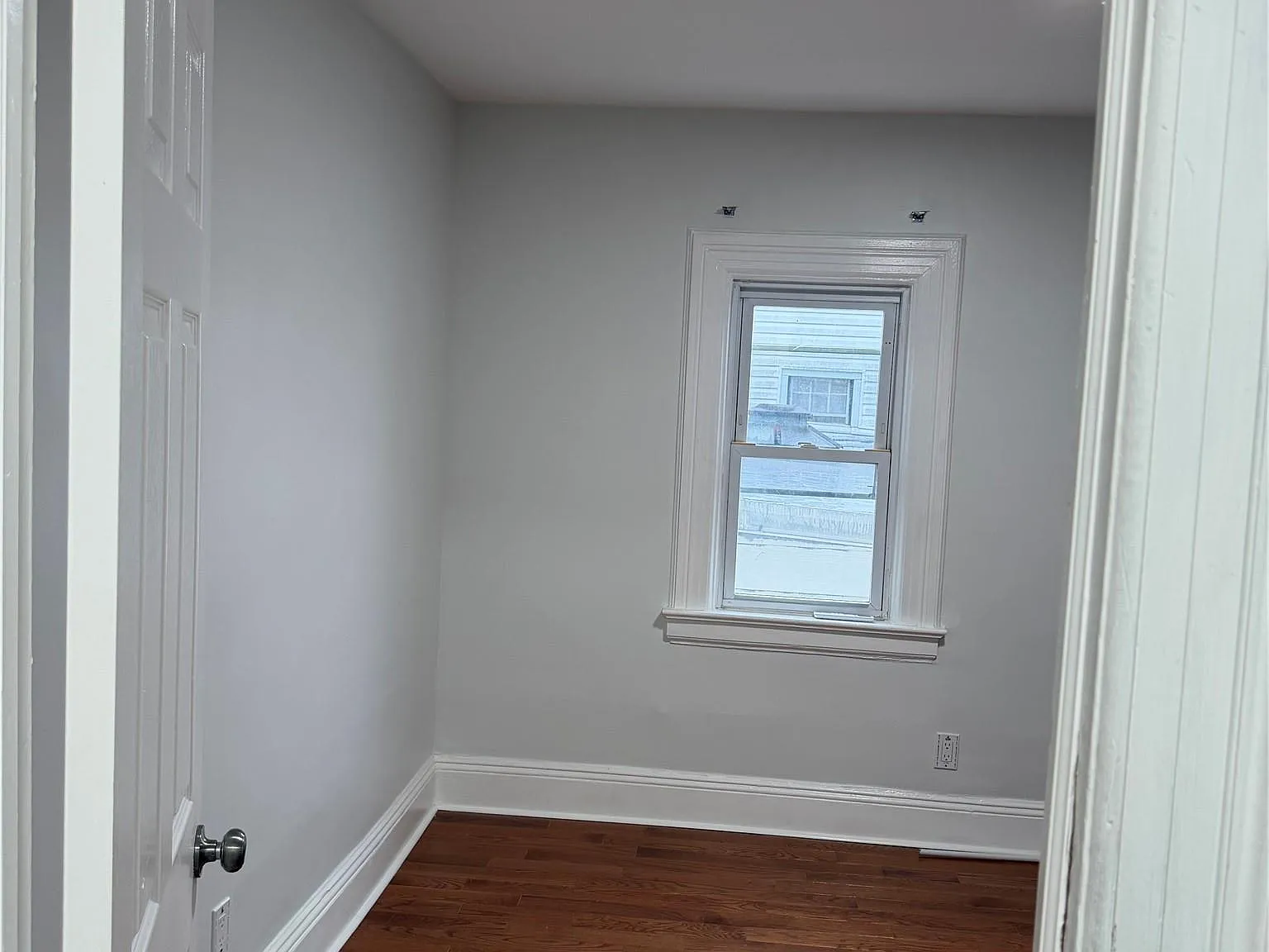 2 bed, 1.0 bath, 1521 sqft, $2,600 — Photo 3