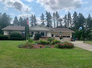 7816 Ronson Ave, Jenison, MI 49428