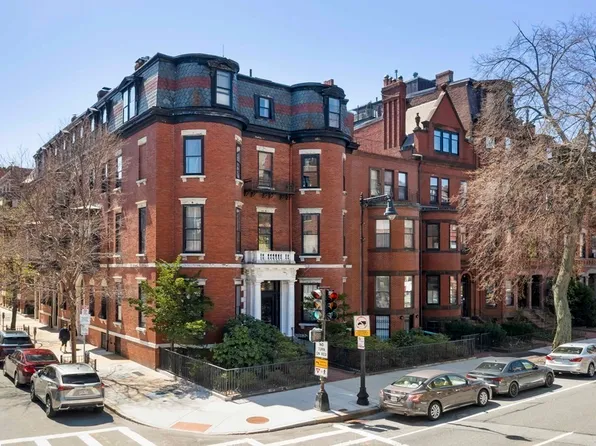 299 Beacon St, Boston, MA 02116