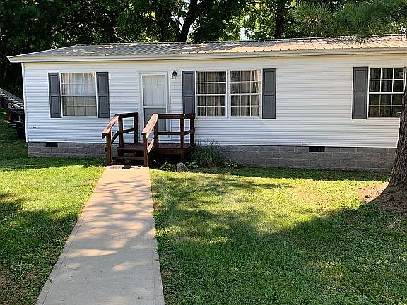 2nd image of 2225 McConnell Ave