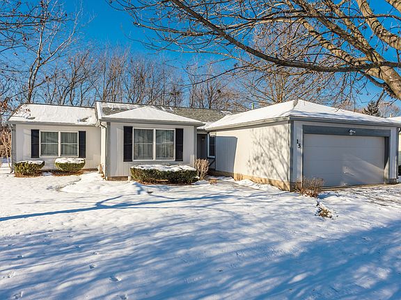 2nd image of 15 Lone Oak Cir