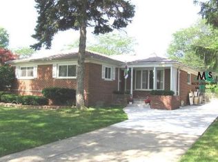 21841 Avon Rd, Oak Park, MI 48237