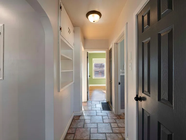 780 E Loveland Ave — Photo 9