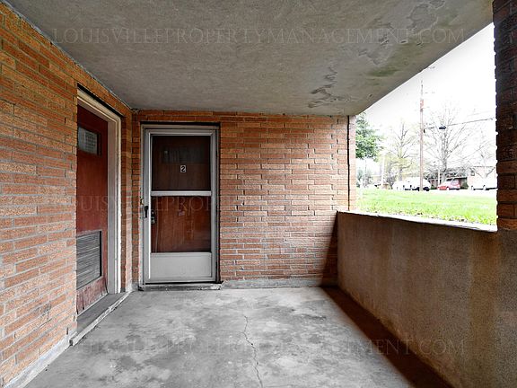 2nd image of 310 Idlewylde Dr #2