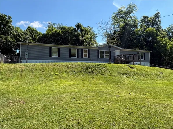 1476 S 88th Rd, Greensboro, PA 15338