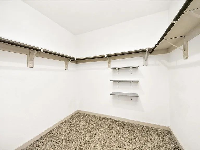12918 Wempe Way — Photo 31