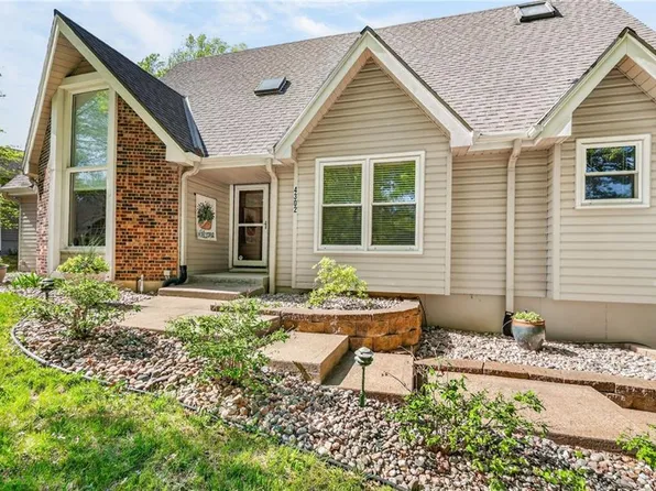 4302 NW 60th Ct, Kansas City, MO 64151