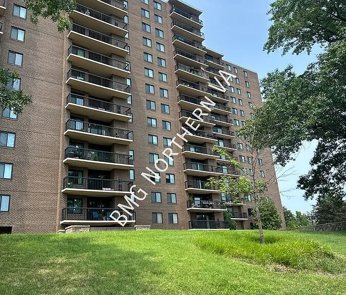 200 N Pickett St #1203 — Photo 4