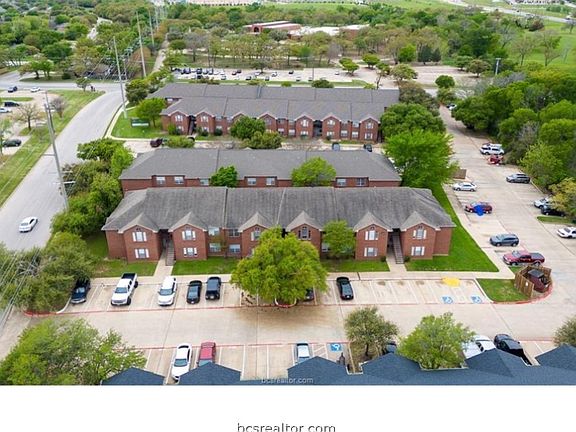 2nd image of 701D Balcones Dr #53