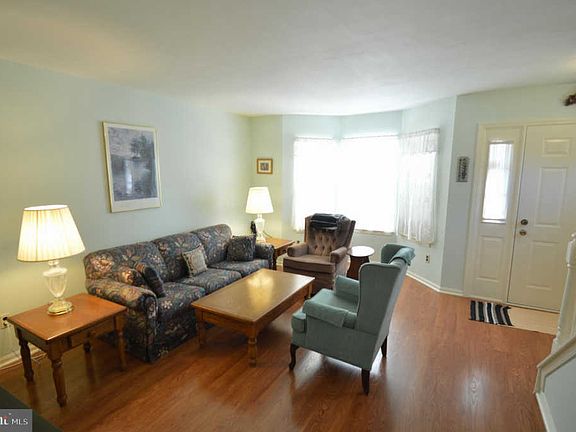 2nd image of 170 Leedom Way #21