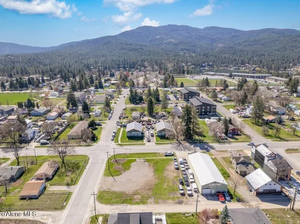 517 E 3rd Ave, Post Falls, ID 83854