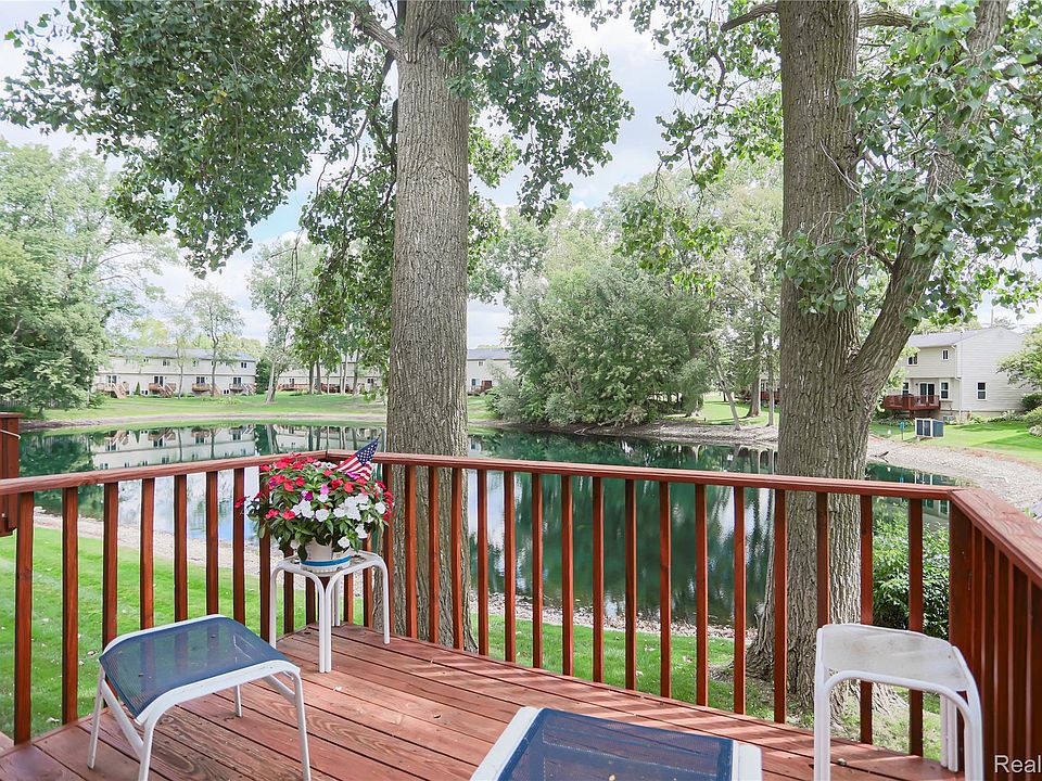 1355 Lochaven Rd, photo 12