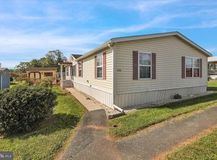 507 Caravelle Ln, Reading, PA 19606