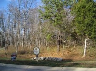 2521 E Summer Creek Dr, Bloomington, IN 47401