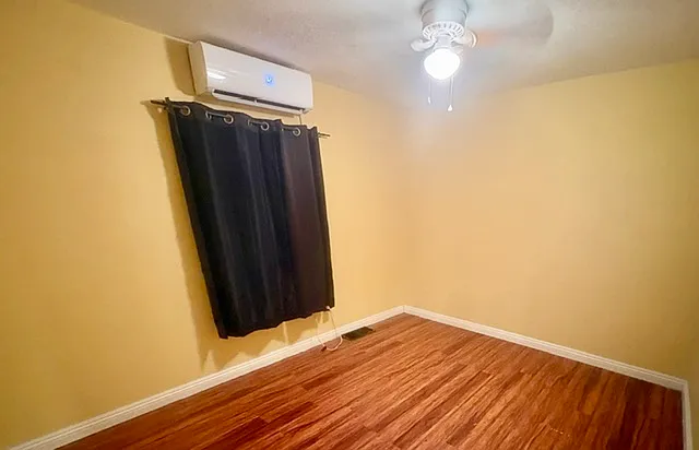 814 Fresno St — Photo 7