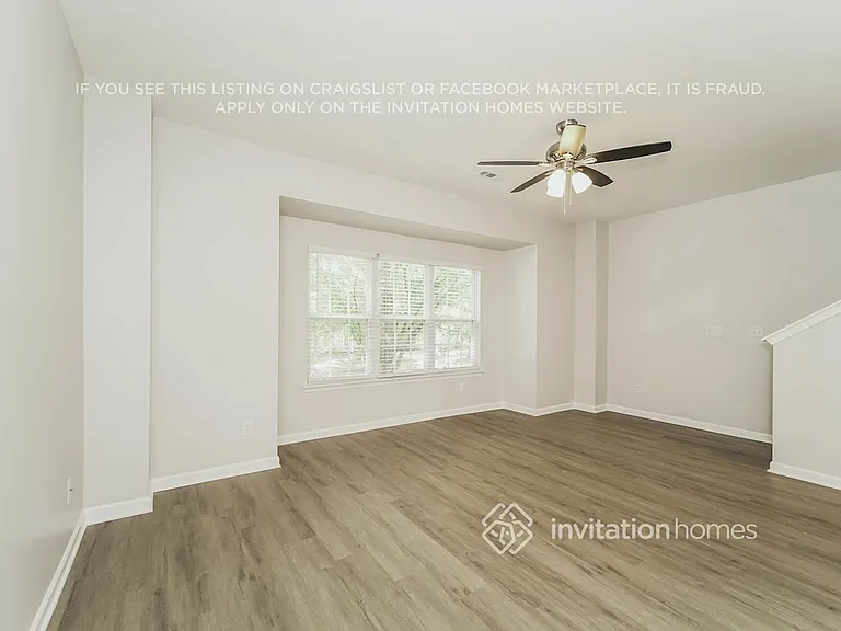 9661 Bailey Rd — Photo 3