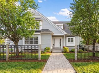 94 North St, Medfield, MA 02052