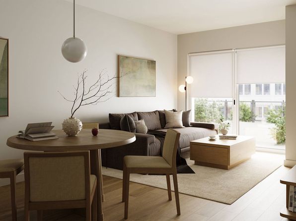 2558 Railroad St #627