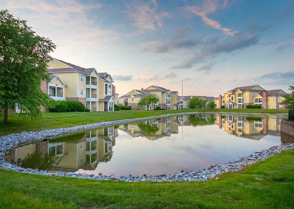 Center Point Apartments - 6710 Hollow Run Dr W Indianapolis IN | Zillow