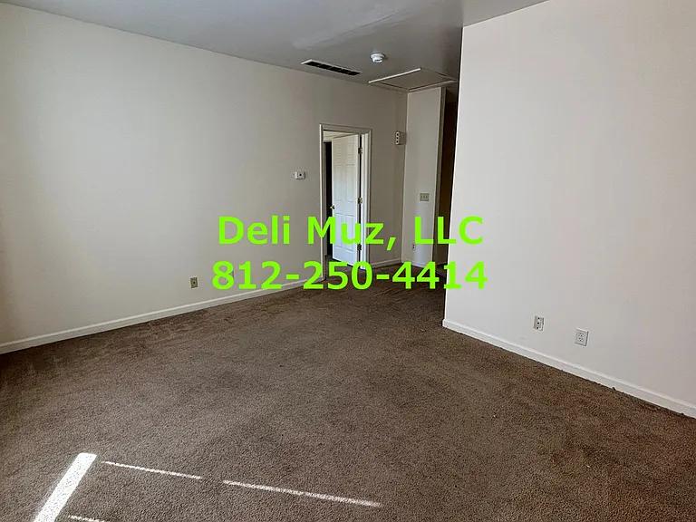 1427 Culver Dr #B — Photo 10