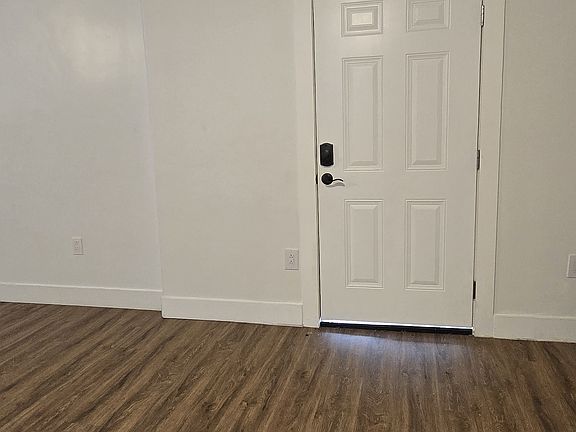 2nd image of 8814 Daisy View Ln