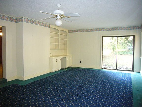 4th image of 179 Saratoga Ave