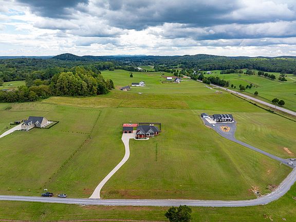 4th image of 5857 Dalton Pike SE