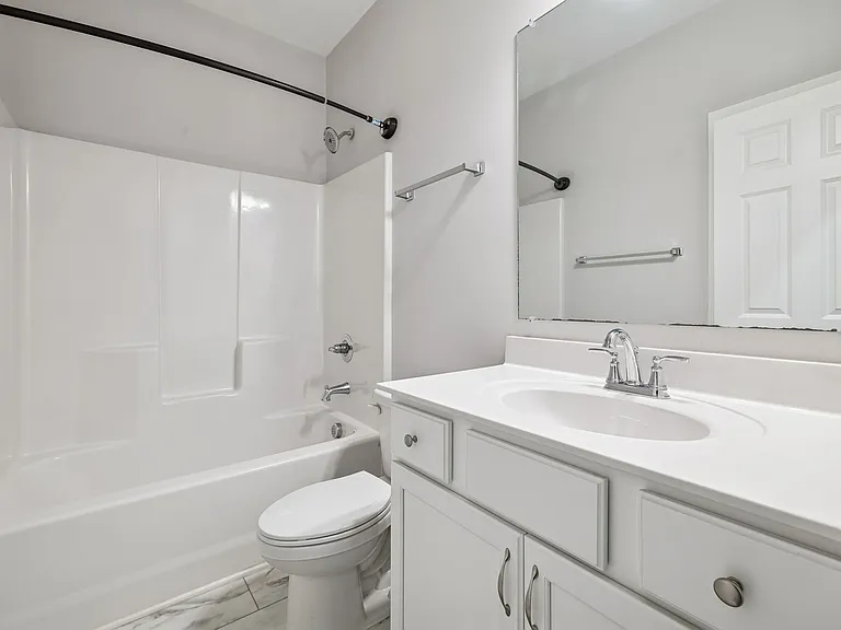 428 Triple Crown Cir — Photo 4