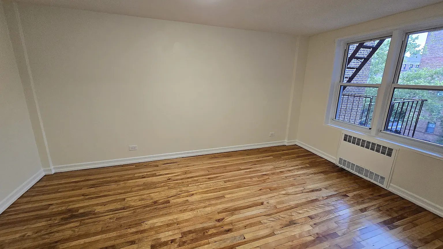 88-01 35th Avenue — Photo 2