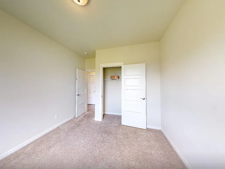 3330 S Holly St — Photo 7